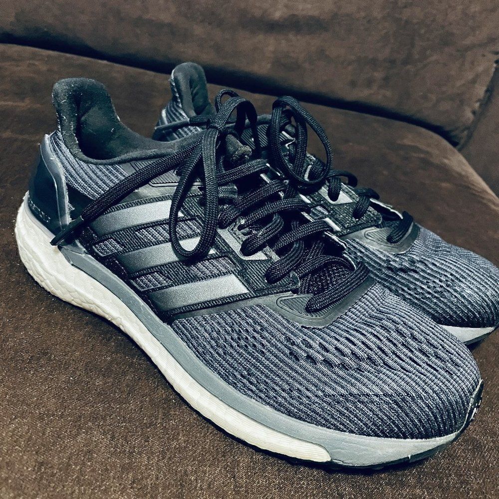 Xlnt Adidas Supernova Glide Boost 9, wmns 6.5 US